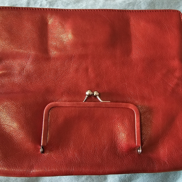 Danier Leather clutch red leather - Picture 4 of 6